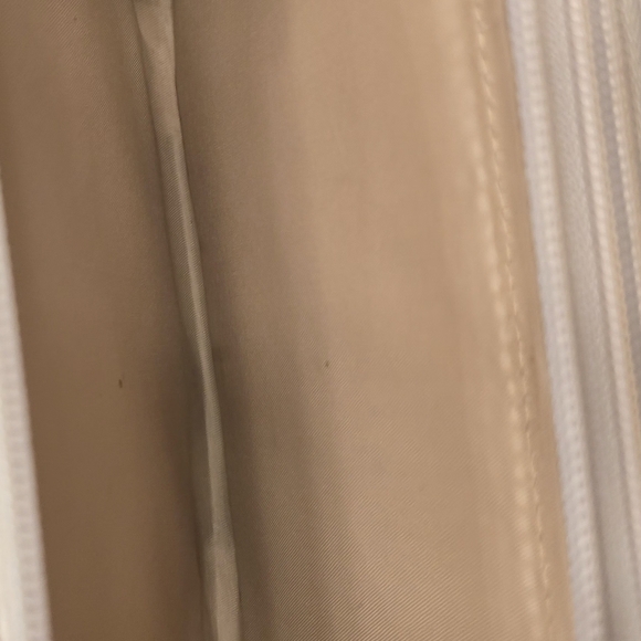 GUESS Women’s Taupe G Logo Faux Leather Wallet Zip Around Style - Picture 8 of 8